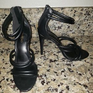 Black Womens Heels!
